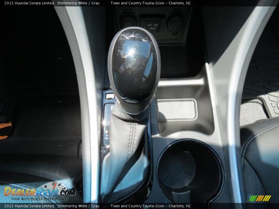 2013 Hyundai Sonata Limited Shifter Photo #23