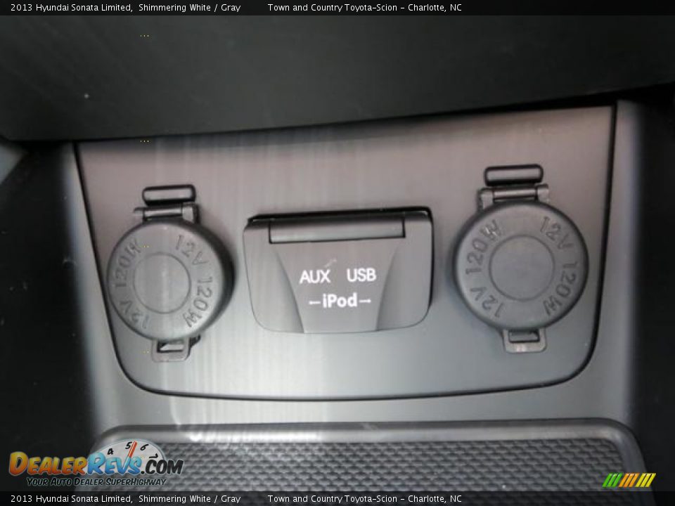 2013 Hyundai Sonata Limited Shimmering White / Gray Photo #26