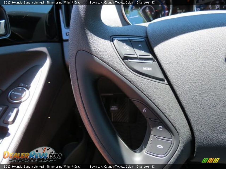 2013 Hyundai Sonata Limited Shimmering White / Gray Photo #27