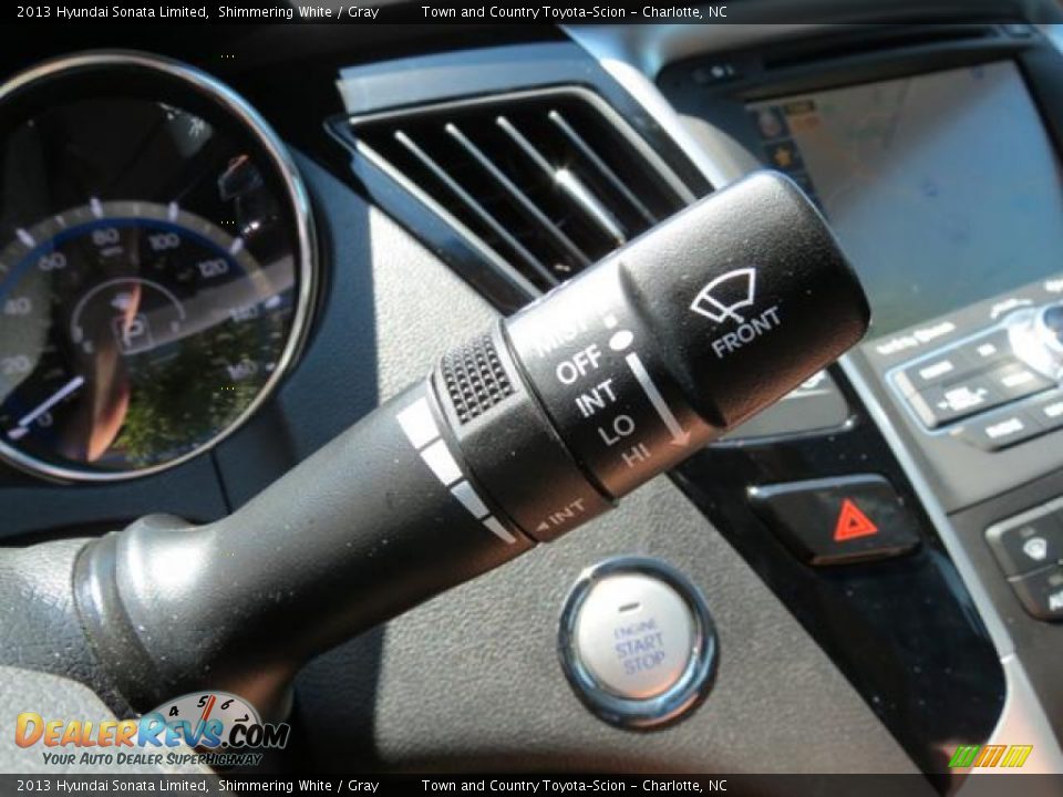 Controls of 2013 Hyundai Sonata Limited Photo #30