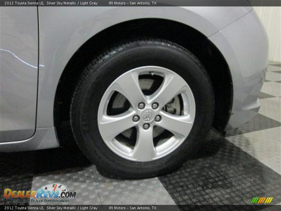 2012 Toyota Sienna LE Silver Sky Metallic / Light Gray Photo #8