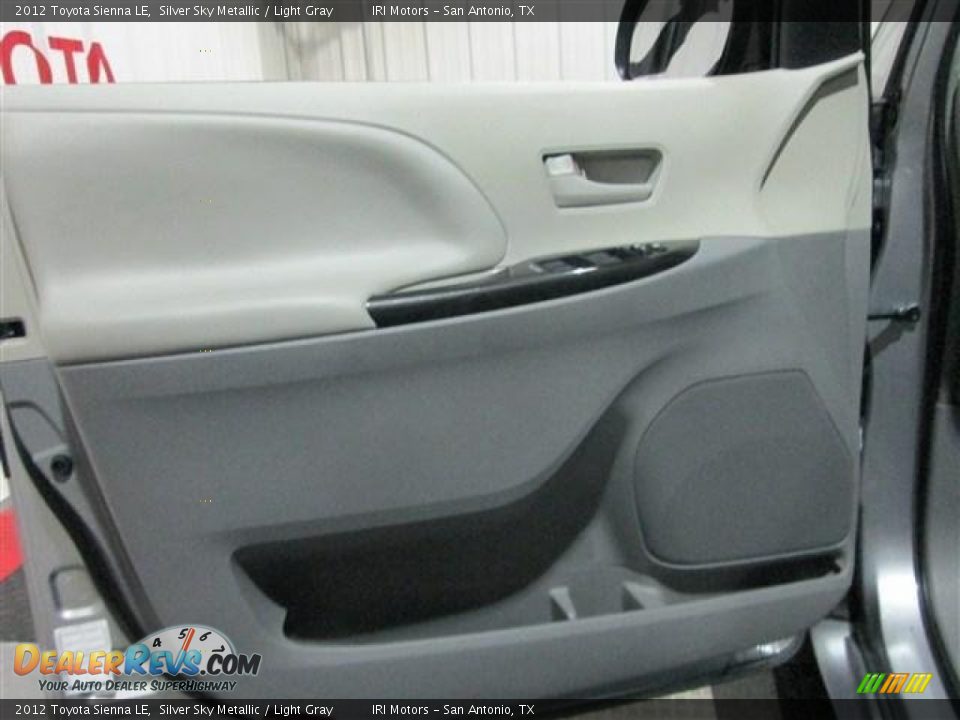 2012 Toyota Sienna LE Silver Sky Metallic / Light Gray Photo #9