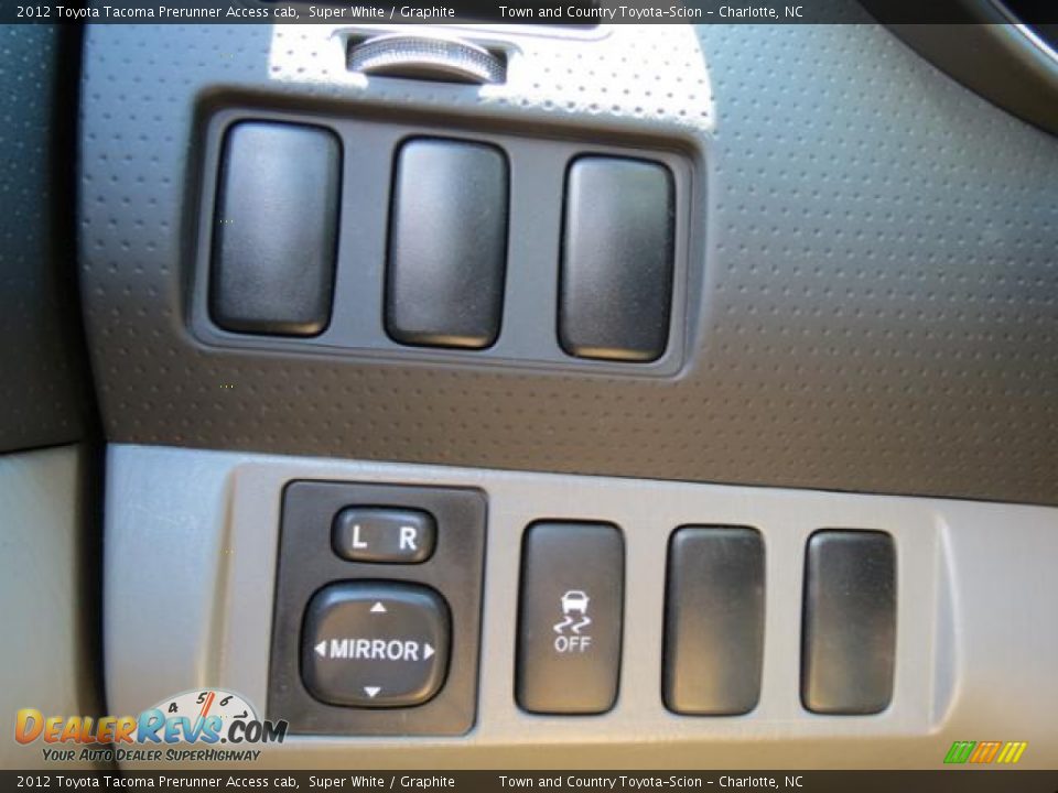 2012 Toyota Tacoma Prerunner Access cab Super White / Graphite Photo #22