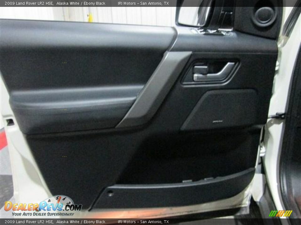 2009 Land Rover LR2 HSE Alaska White / Ebony Black Photo #9