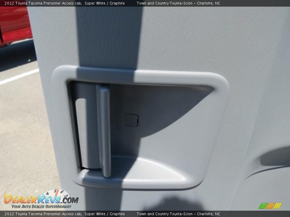 2012 Toyota Tacoma Prerunner Access cab Super White / Graphite Photo #28