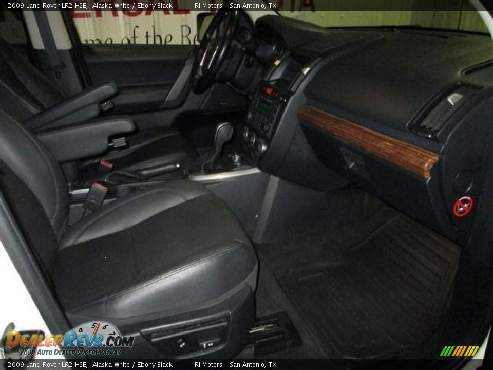 2009 Land Rover LR2 HSE Alaska White / Ebony Black Photo #18