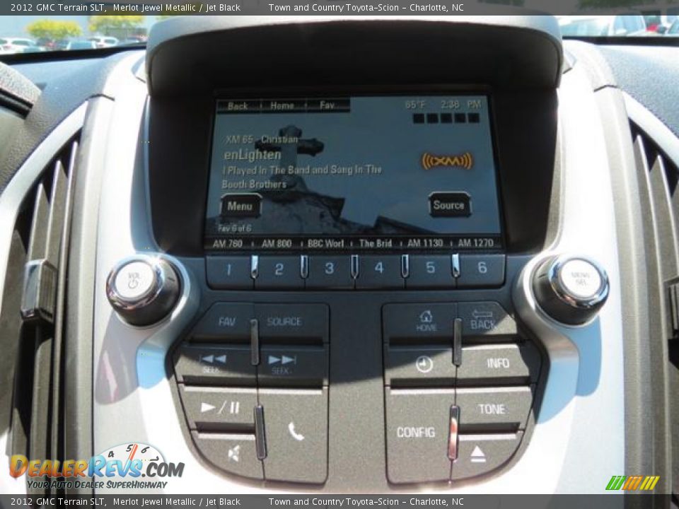 Controls of 2012 GMC Terrain SLT Photo #18