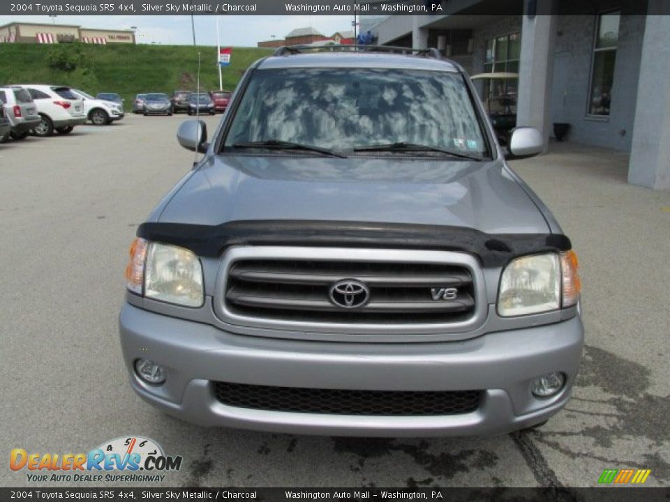 2004 Toyota Sequoia SR5 4x4 Silver Sky Metallic / Charcoal Photo #4