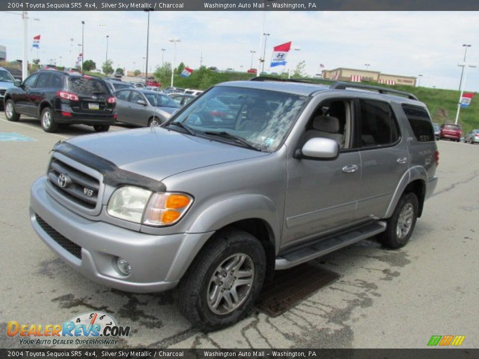 2004 Toyota Sequoia SR5 4x4 Silver Sky Metallic / Charcoal Photo #5