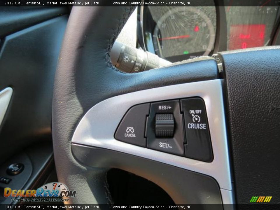 Controls of 2012 GMC Terrain SLT Photo #22