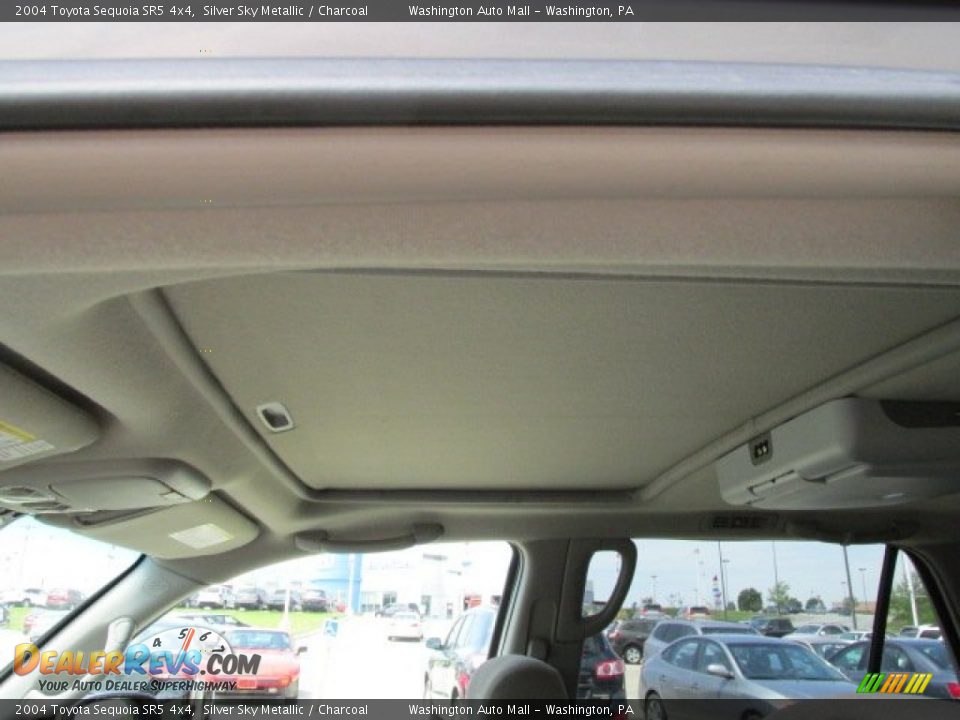 2004 Toyota Sequoia SR5 4x4 Silver Sky Metallic / Charcoal Photo #10