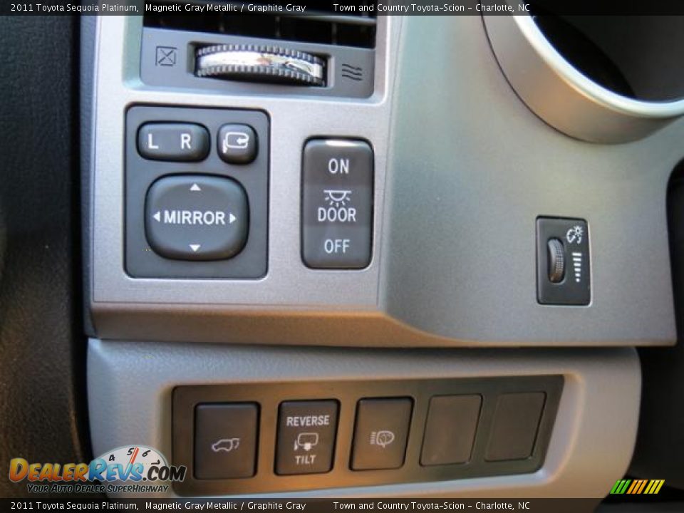 2011 Toyota Sequoia Platinum Magnetic Gray Metallic / Graphite Gray Photo #34
