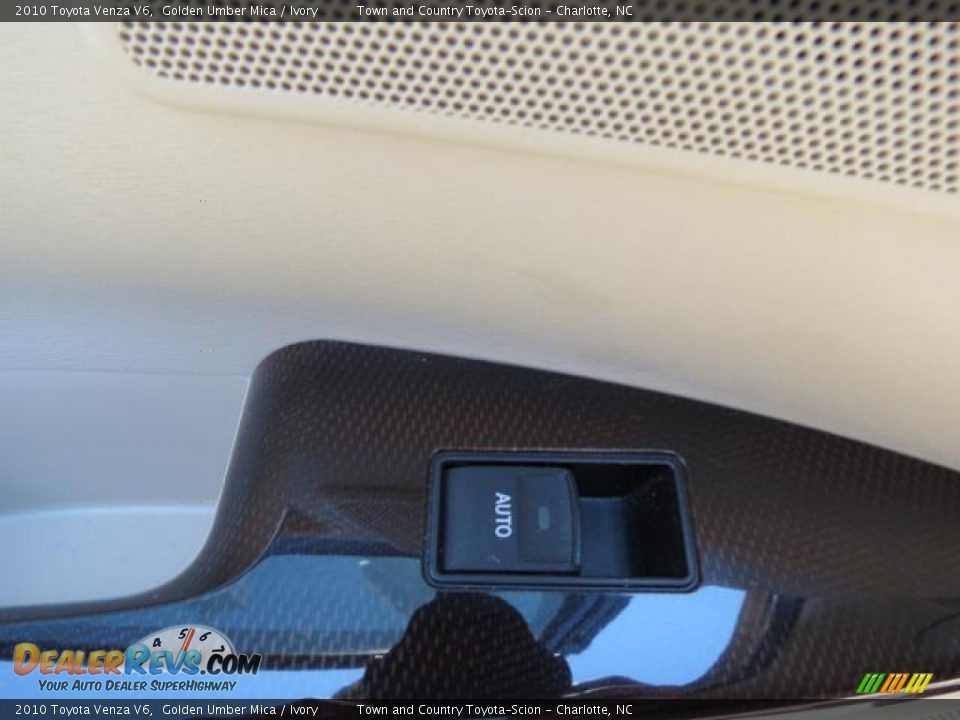 2010 Toyota Venza V6 Golden Umber Mica / Ivory Photo #8