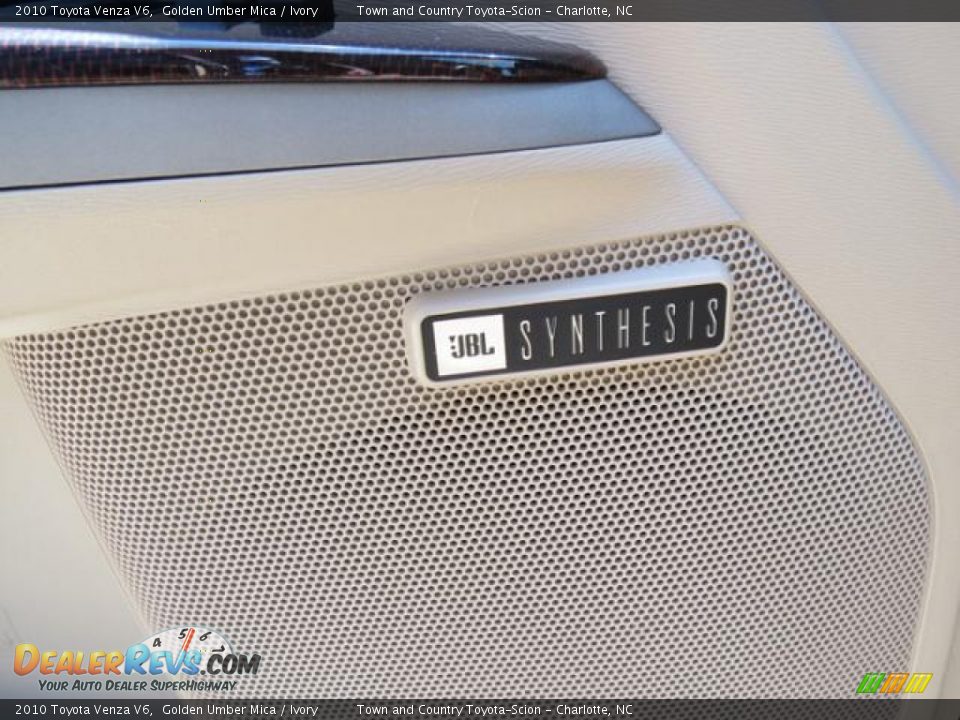 2010 Toyota Venza V6 Golden Umber Mica / Ivory Photo #14