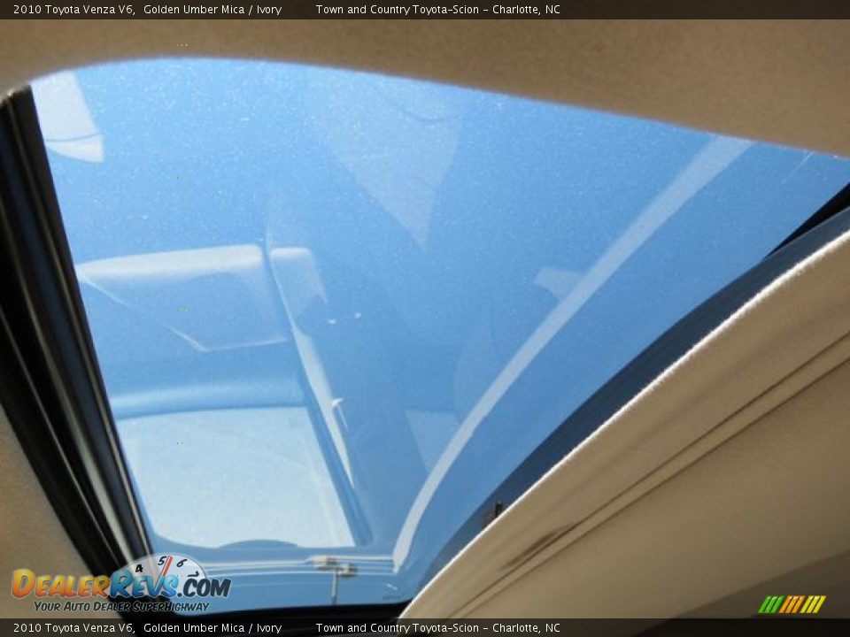 2010 Toyota Venza V6 Golden Umber Mica / Ivory Photo #16