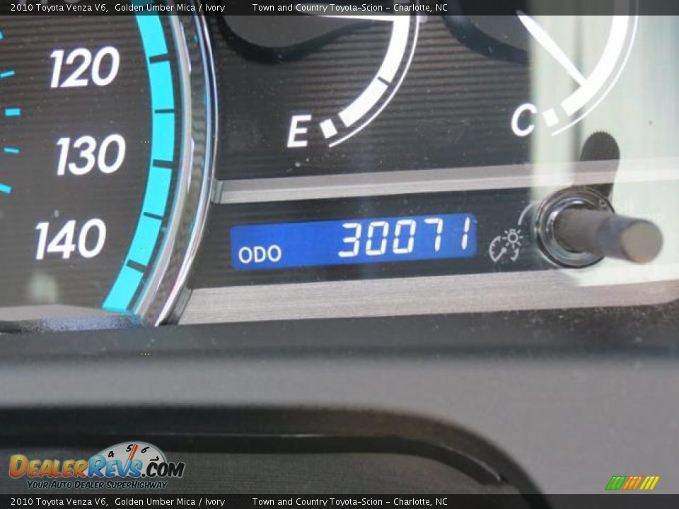 2010 Toyota Venza V6 Golden Umber Mica / Ivory Photo #17