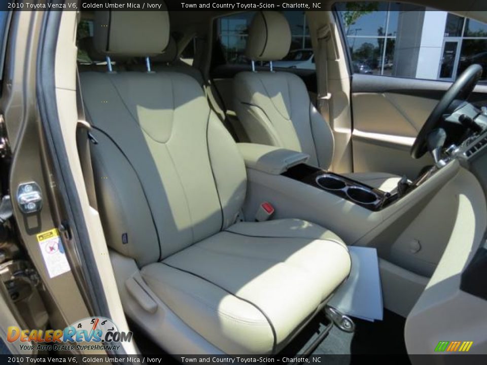2010 Toyota Venza V6 Golden Umber Mica / Ivory Photo #33