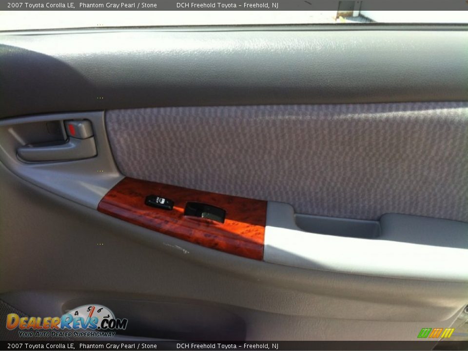 2007 Toyota Corolla LE Phantom Gray Pearl / Stone Photo #19