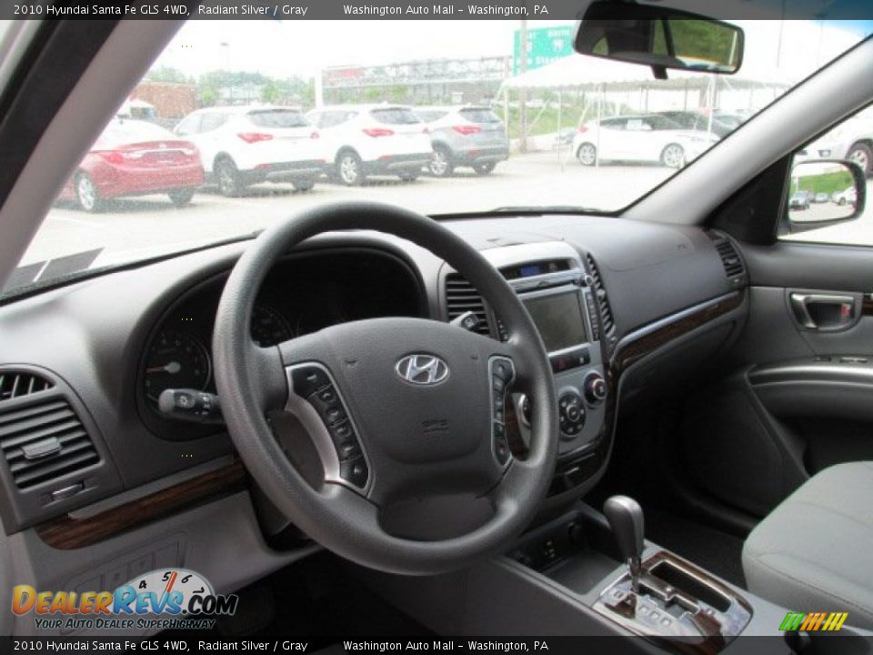 2010 Hyundai Santa Fe GLS 4WD Radiant Silver / Gray Photo #10