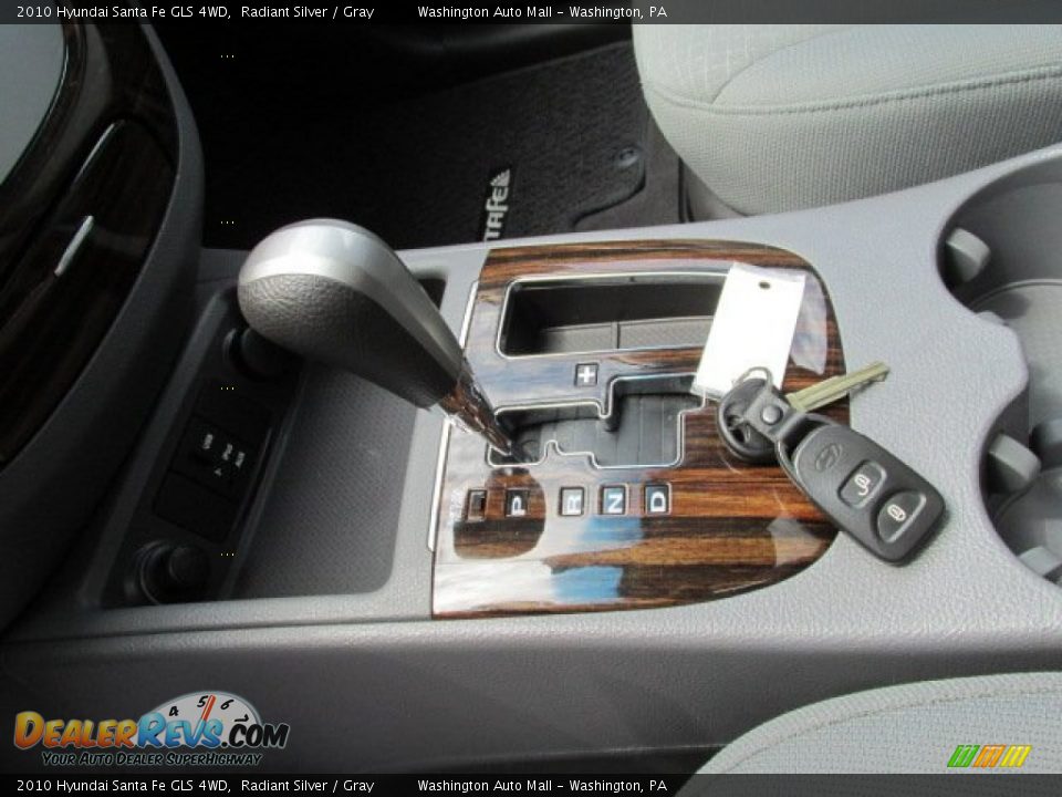 2010 Hyundai Santa Fe GLS 4WD Radiant Silver / Gray Photo #15