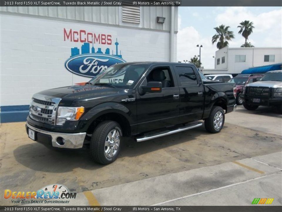 2013 Ford F150 XLT SuperCrew Tuxedo Black Metallic / Steel Gray Photo #2