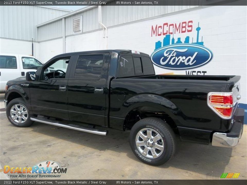 2013 Ford F150 XLT SuperCrew Tuxedo Black Metallic / Steel Gray Photo #4