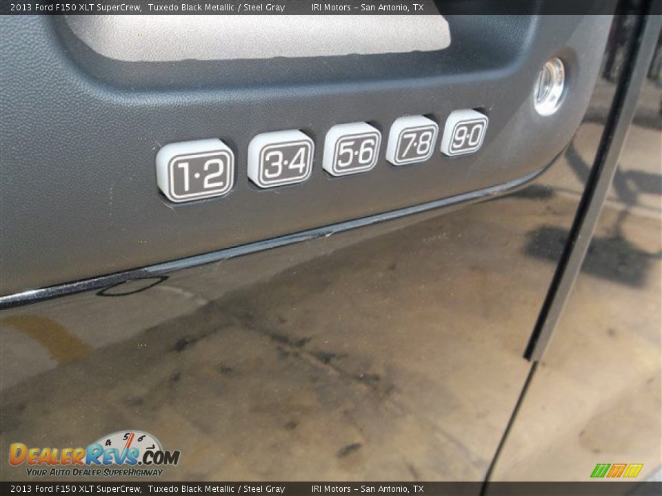 2013 Ford F150 XLT SuperCrew Tuxedo Black Metallic / Steel Gray Photo #11
