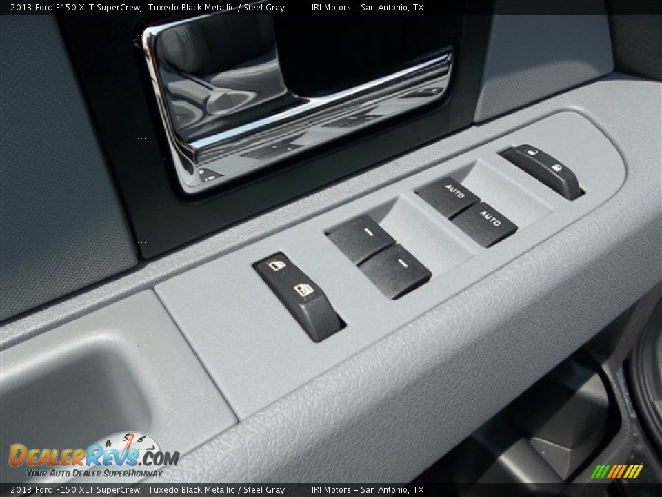 2013 Ford F150 XLT SuperCrew Tuxedo Black Metallic / Steel Gray Photo #12