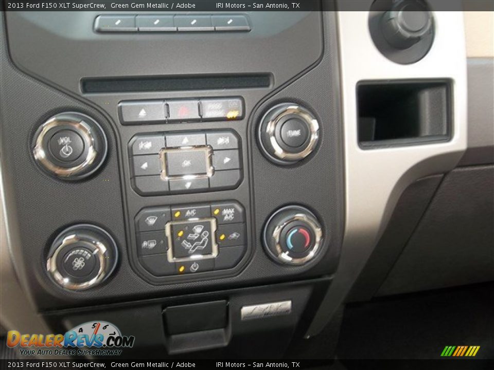 2013 Ford F150 XLT SuperCrew Green Gem Metallic / Adobe Photo #18