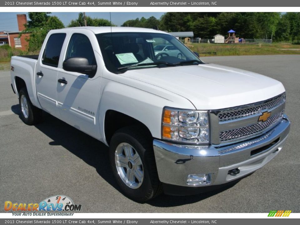 Front 3/4 View of 2013 Chevrolet Silverado 1500 LT Crew Cab 4x4 Photo #1