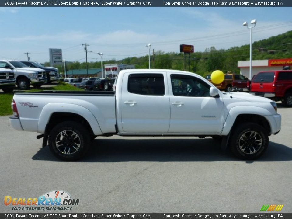 2009 Toyota Tacoma V6 TRD Sport Double Cab 4x4 Super White / Graphite Gray Photo #6