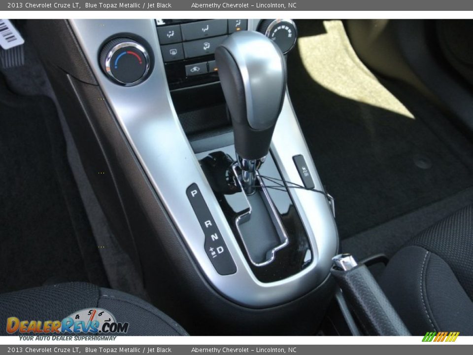 2013 Chevrolet Cruze LT Shifter Photo #10