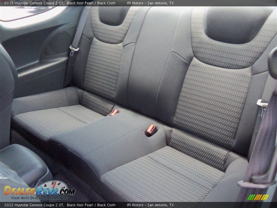 2013 Hyundai Genesis Coupe 2.0T Black Noir Pearl / Black Cloth Photo #11