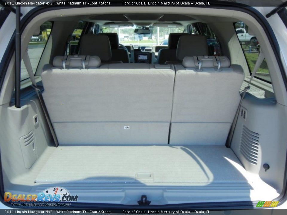 2011 Lincoln Navigator 4x2 Trunk Photo #9