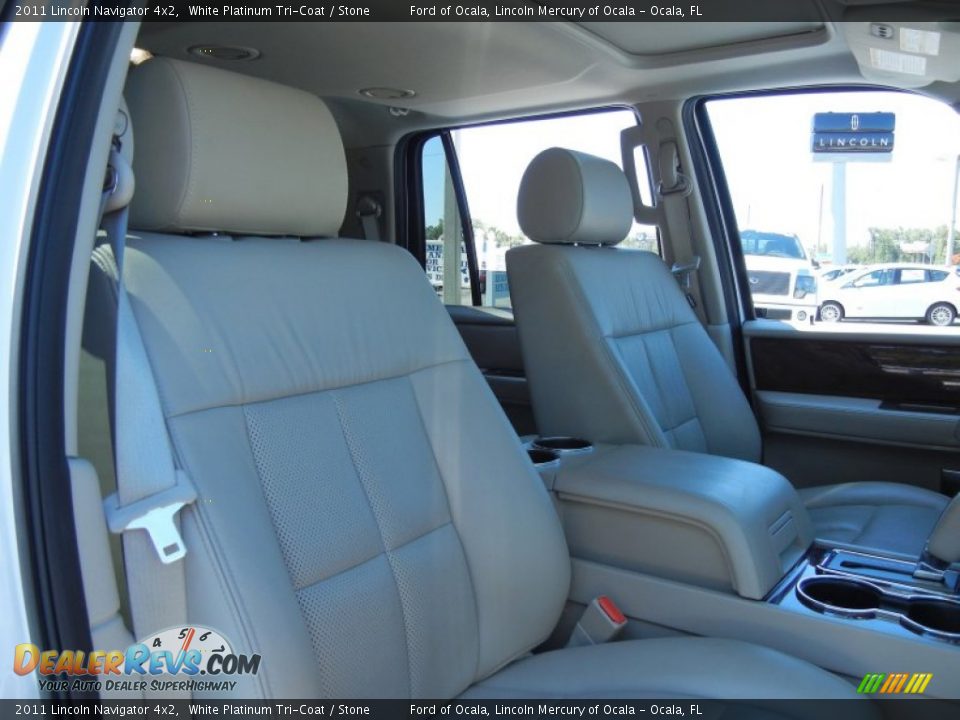 2011 Lincoln Navigator 4x2 White Platinum Tri-Coat / Stone Photo #18