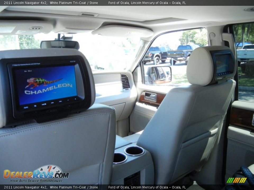 Entertainment System of 2011 Lincoln Navigator 4x2 Photo #19