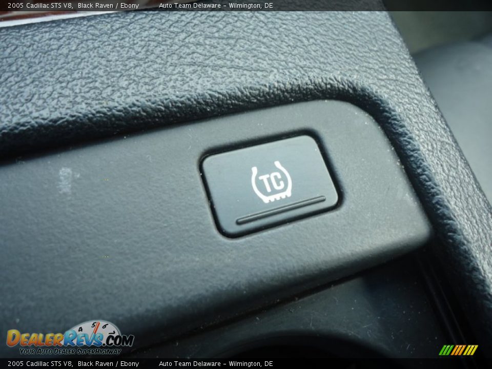2005 Cadillac STS V8 Black Raven / Ebony Photo #32