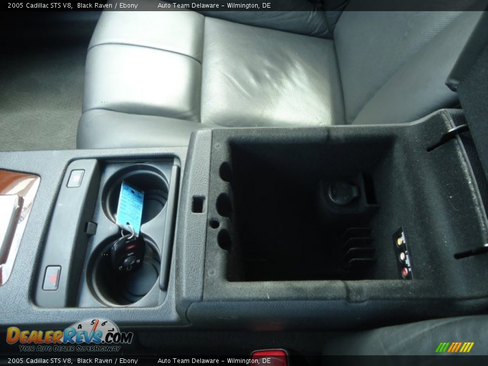 2005 Cadillac STS V8 Black Raven / Ebony Photo #35
