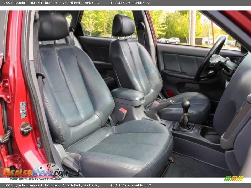 Front Seat of 2003 Hyundai Elantra GT Hatchback Photo #10