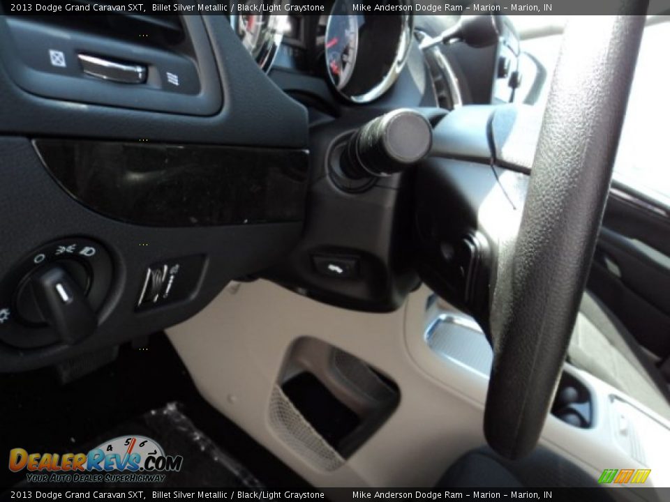 2013 Dodge Grand Caravan SXT Billet Silver Metallic / Black/Light Graystone Photo #11