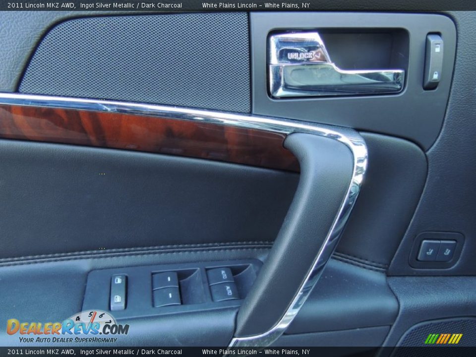 2011 Lincoln MKZ AWD Ingot Silver Metallic / Dark Charcoal Photo #15