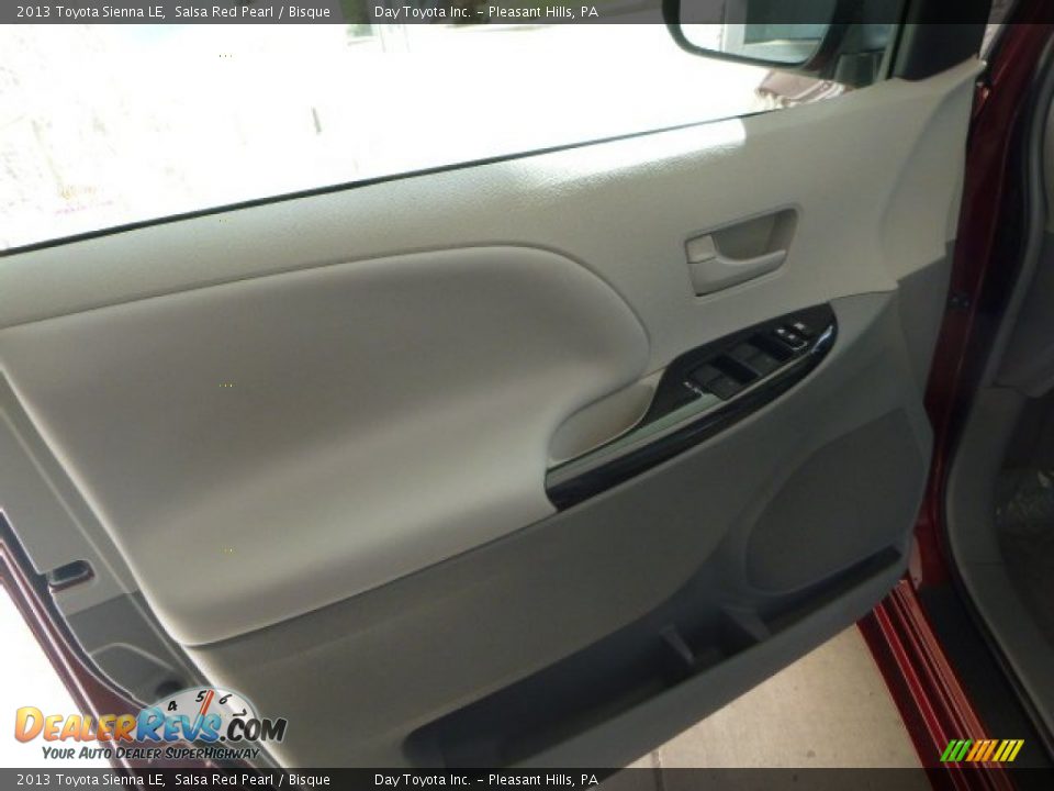 2013 Toyota Sienna LE Salsa Red Pearl / Bisque Photo #16