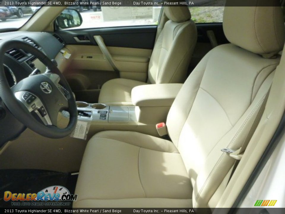 2013 Toyota Highlander SE 4WD Blizzard White Pearl / Sand Beige Photo #13