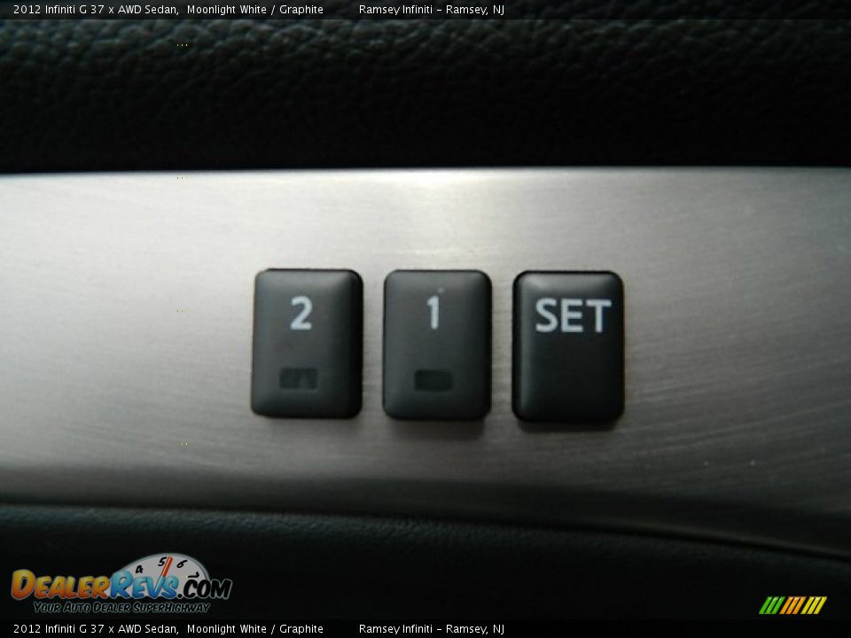 2012 Infiniti G 37 x AWD Sedan Moonlight White / Graphite Photo #22