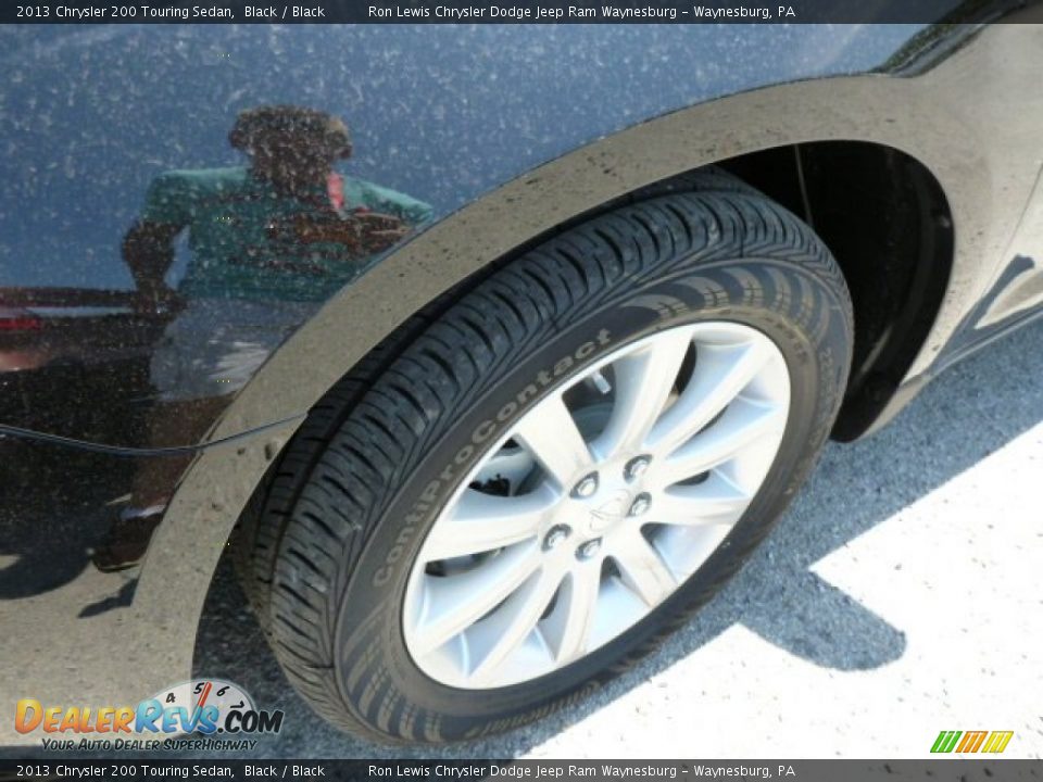 2013 Chrysler 200 Touring Sedan Black / Black Photo #11