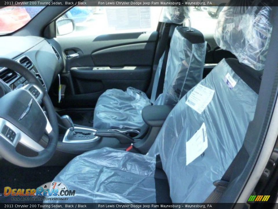 2013 Chrysler 200 Touring Sedan Black / Black Photo #12
