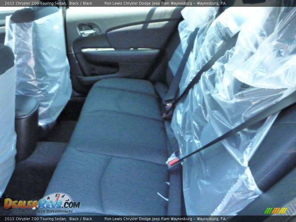 2013 Chrysler 200 Touring Sedan Black / Black Photo #13