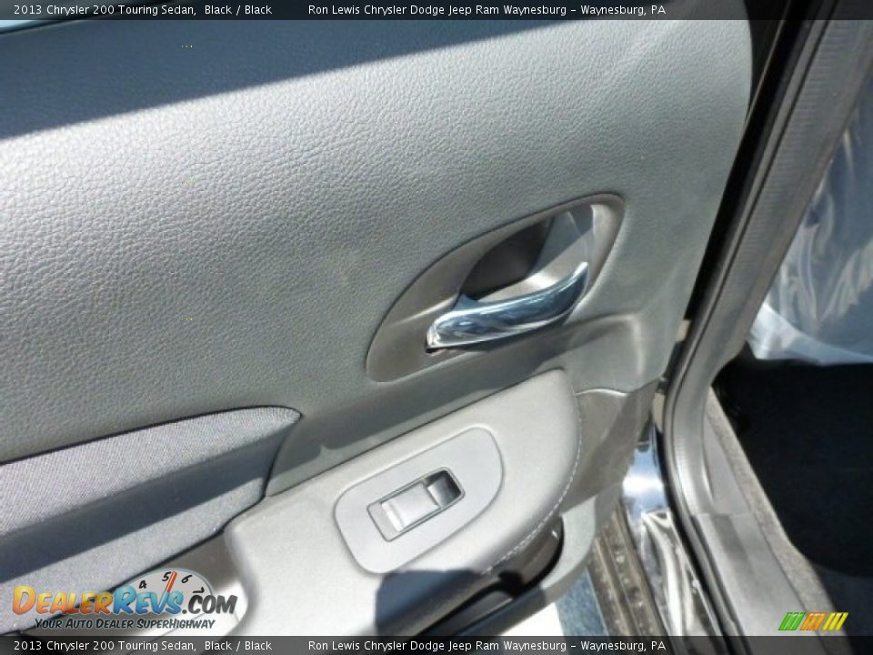 2013 Chrysler 200 Touring Sedan Black / Black Photo #15