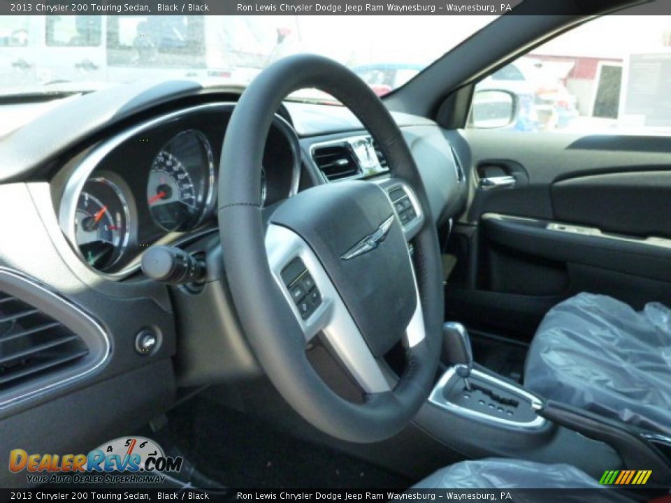 2013 Chrysler 200 Touring Sedan Black / Black Photo #17