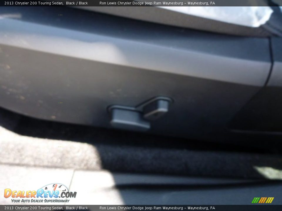 2013 Chrysler 200 Touring Sedan Black / Black Photo #18